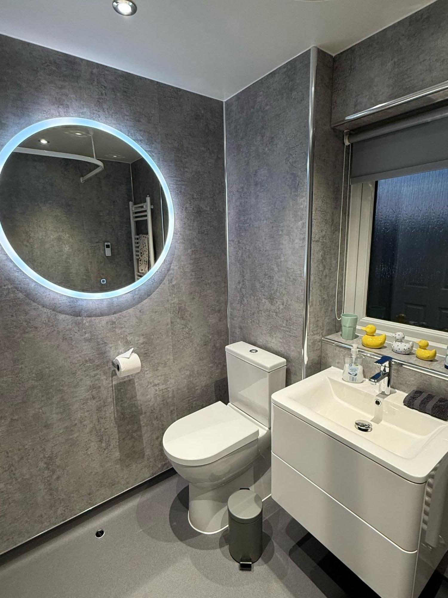 Single Room With Beautiful Garden Edinburgh Exterior photo